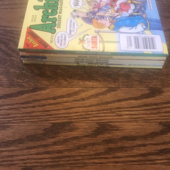 Bundle of 5 Archie Comic Digest Books ( 2001-2005) - Picture 2 of 3
